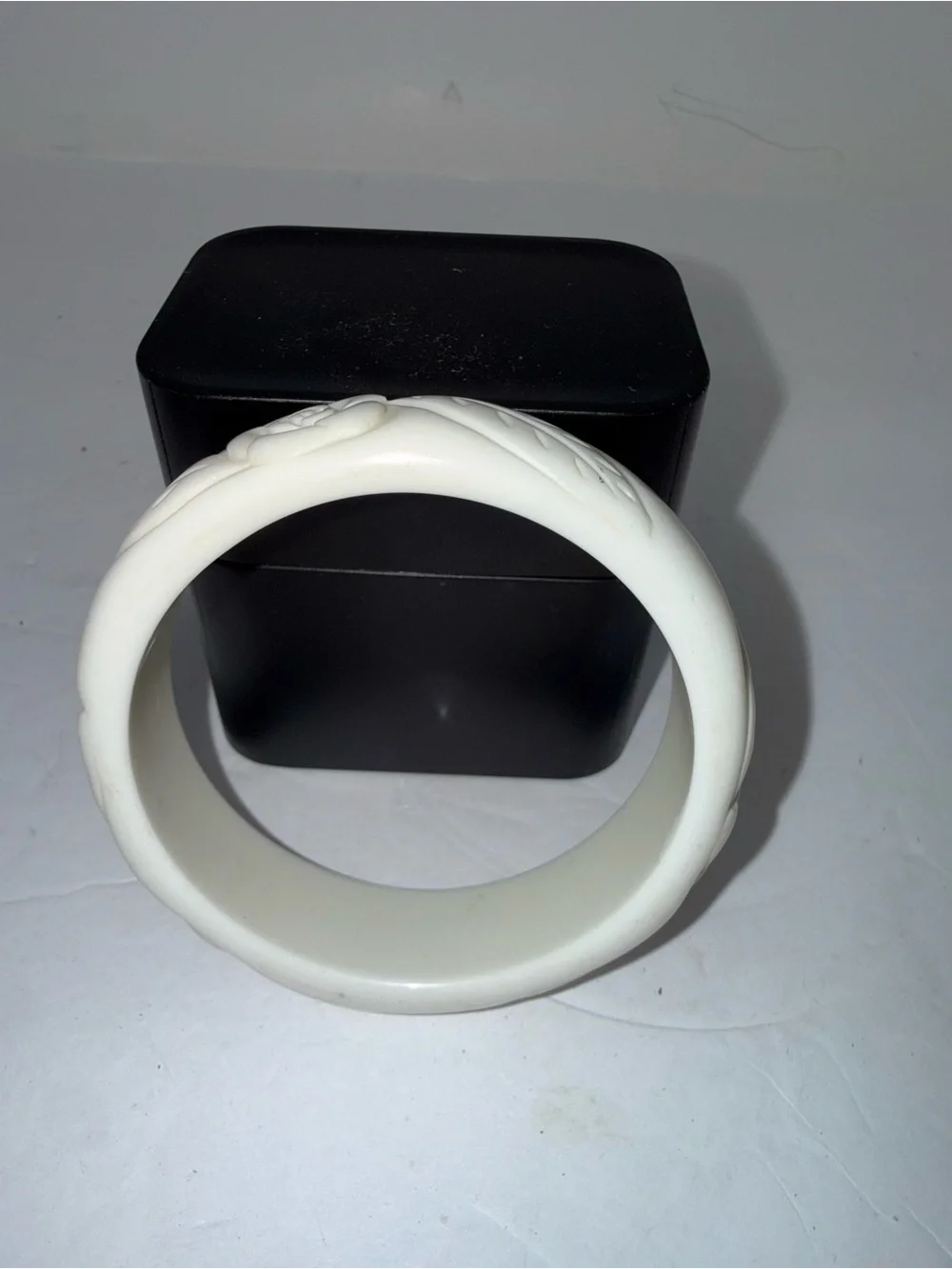 Vintage Carved Floral Bangle Bracelet Lucite Plastic White Statement Jewelry